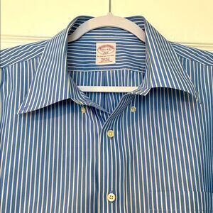 Brooks Brothers Shirt Men's XL 17.5 Blue Stripe Long Sleeve Reg Fit Non-Iron